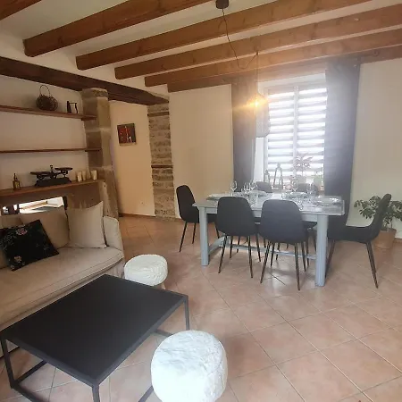 Дом отдыха Les Pierres Du Bonheur Meuble Tourisme 3 Etoiles